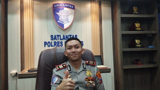 ETLE Handheld Diterapkan, Pelanggaran Lalu Lintas di Malang Turun Signifikan 11 ETLE Handheld Diterapkan, Pelanggaran Lalu Lintas di Malang Turun Signifikan