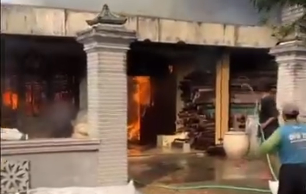 Rumah dan Kandang di Lamongan Ludes Terbakar, Satu Ekor Kambing Mati Terpanggang