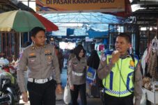 Tekan Angka Kecelakaan, Satlantas Polres Malang dan Polda Jatim Gelar Edukasi Keselamatan Berkendara 3 Tekan Angka Kecelakaan, Satlantas Polres Malang dan Polda Jatim Gelar Edukasi Keselamatan Berkendara