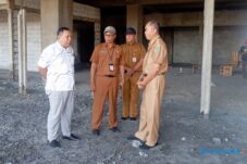 Dituding Kampanye di Luar Jadwal, Warih Andono Tegaskan Dukungan sebagai Bentuk Kepedulian Kepada Desa 8 Dituding Kampanye di Luar Jadwal, Warih Andono Tegaskan Dukungan sebagai Bentuk Kepedulian Kepada Desa