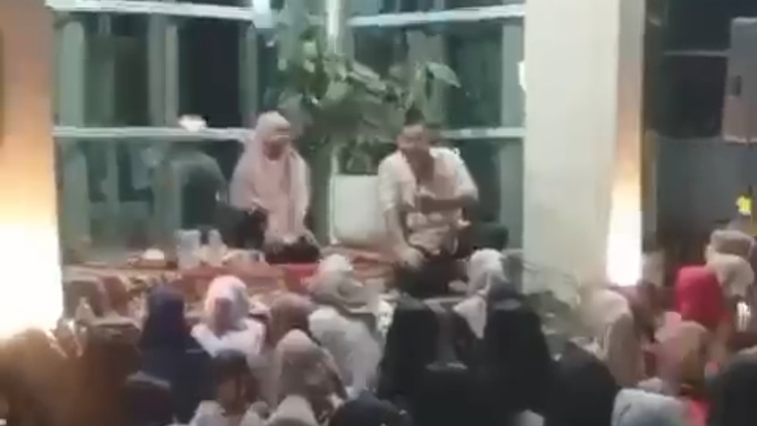 Wakil Ketua DPRD Sidoarjo Diduga Kampanyekan Calon Petahana Pilkades Kureksari Sebelum Jadwal Resmi