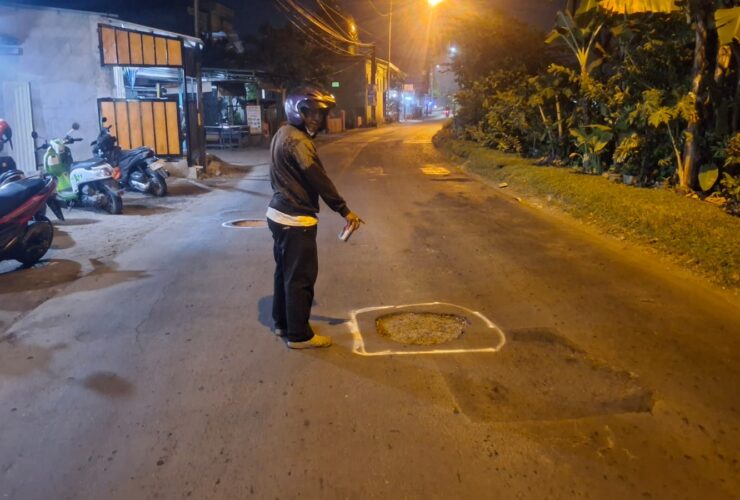 Bahayakan Pengendara, Warga Keluhkan Kerusakan Jalan Raya Bangsri Sukodono 7 Bahayakan Pengendara, Warga Keluhkan Kerusakan Jalan Raya Bangsri Sukodono