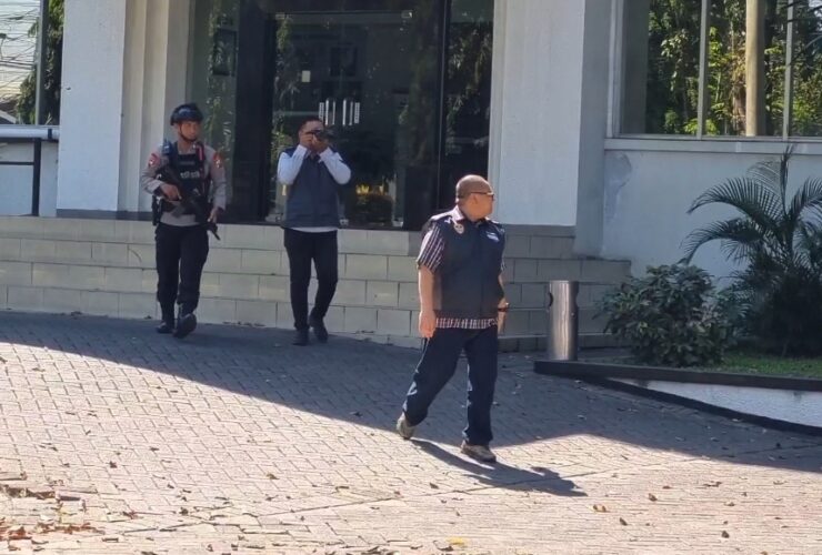 Penyidik Kortastipidkor Polri Geledah PT Barata Gresik Terkait Dugaan Korupsi Proyek PG Assembagoes Senilai Rp645 M 3 42d82ab8 c848 4ce8 b916 96fa765e409e