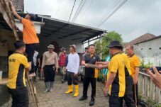 Peringati Hari Bhayangkara ke-80, Polres Batu Bedah Rumah Buruh Tani
