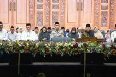 Kapolresta Malang Kota Gelar Doa Bersama Untuk Korban Tragedi Kanjuruhan Bersama Gus Iqdam 18 Kapolresta Malang Kota Gelar Doa Bersama Untuk Korban Tragedi Kanjuruhan Bersama Gus Iqdam