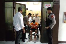 Polisi Tangkap Penjambret Kalung Emas yang Incar Lansia dan Anak-anak di Trenggalek 20 Polisi Tangkap Penjambret Kalung Emas yang Incar Lansia dan Anak-anak di Trenggalek