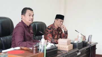 Pansus DPRD Kota Batu Usulkan Dua OPD Baru, Pisah dari Dinas Pendidikan 21 Pansus DPRD Kota Batu Usulkan Dua OPD Baru, Pisah dari Dinas Pendidikan