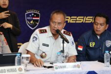 Imigrasi Surabaya Ungkap Dugaan Love Scamming, Empat WNA Terjerat Pelanggaran Keimigrasian 13 ea181257 b615 4860 93c5 f102ed2d1a72 1