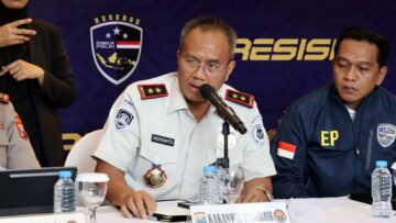 Imigrasi Surabaya Ungkap Dugaan Love Scamming, Empat WNA Terjerat Pelanggaran Keimigrasian 48 Imigrasi Surabaya Ungkap Dugaan Love Scamming, Empat WNA Terjerat Pelanggaran Keimigrasian
