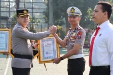4d75b067 56d7 449d bbaf e8ceb219ade3