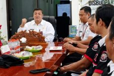 Kota Kediri Bakal Dibanjiri 5.000 Pecinta RX King, Jamda Perdana Siap Dongkrak Wisata dan UMKM 27 Kota Kediri Bakal Dibanjiri 5.000 Pecinta RX King, Jamda Perdana Siap Dongkrak Wisata dan UMKM