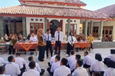 Ratusan Siswa Baru SMKN 1 Paron Ngawi Ikuti Pembekalan Bela Negara Pra MPLS 7 IMG 20260709 WA0044