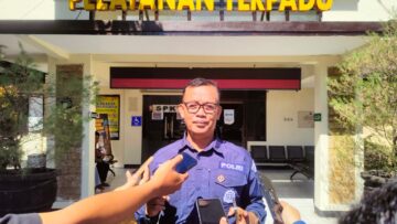 Pria Tanpa Identitas Ditemukan Tewas di Pinggir Jalan di Malang, Polisi Selidiki Penyebab Kematian 2 Pria Tanpa Identitas Ditemukan Tewas di Pinggir Jalan di Malang, Polisi Selidiki Penyebab Kematian