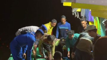 ABK KMN Mitra Usaha Meninggal Dunia di Perairan Masalembu, Satpolairud Polres Lamongan Lakukan Evakuasi 5 ABK KMN Mitra Usaha Meninggal Dunia di Perairan Masalembu, Satpolairud Polres Lamongan Lakukan Evakuasi