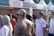 Ratusan Warga Serbu Pangan Murah Yang Digelar DKPP Ngawi 10 Ratusan Warga Serbu Pangan Murah Yang Digelar DKPP Ngawi